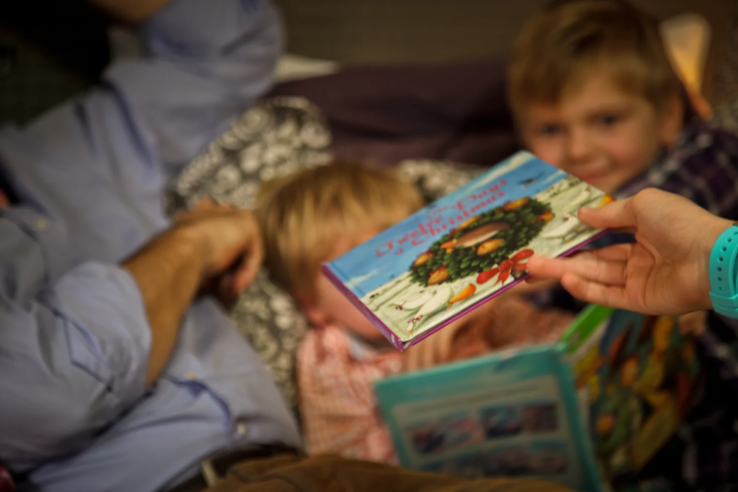 And then it was time to read, no, sing the "12 Days of Christmas" in bed. Everyone. It was truly a joy to capture. The majority of this family spends a lot of time in Mom & Dad's bed, hanging out so why not pile everyone on their bed for some photos in their natural habitat? 