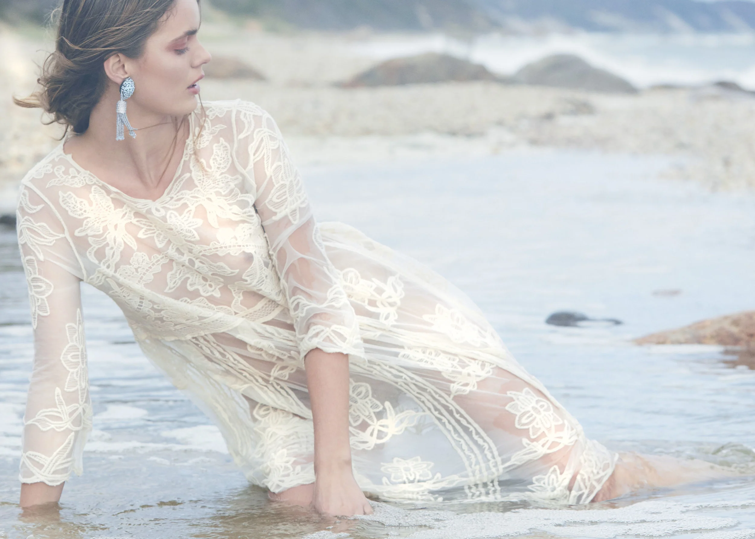 Stranded -- Volant Magazine