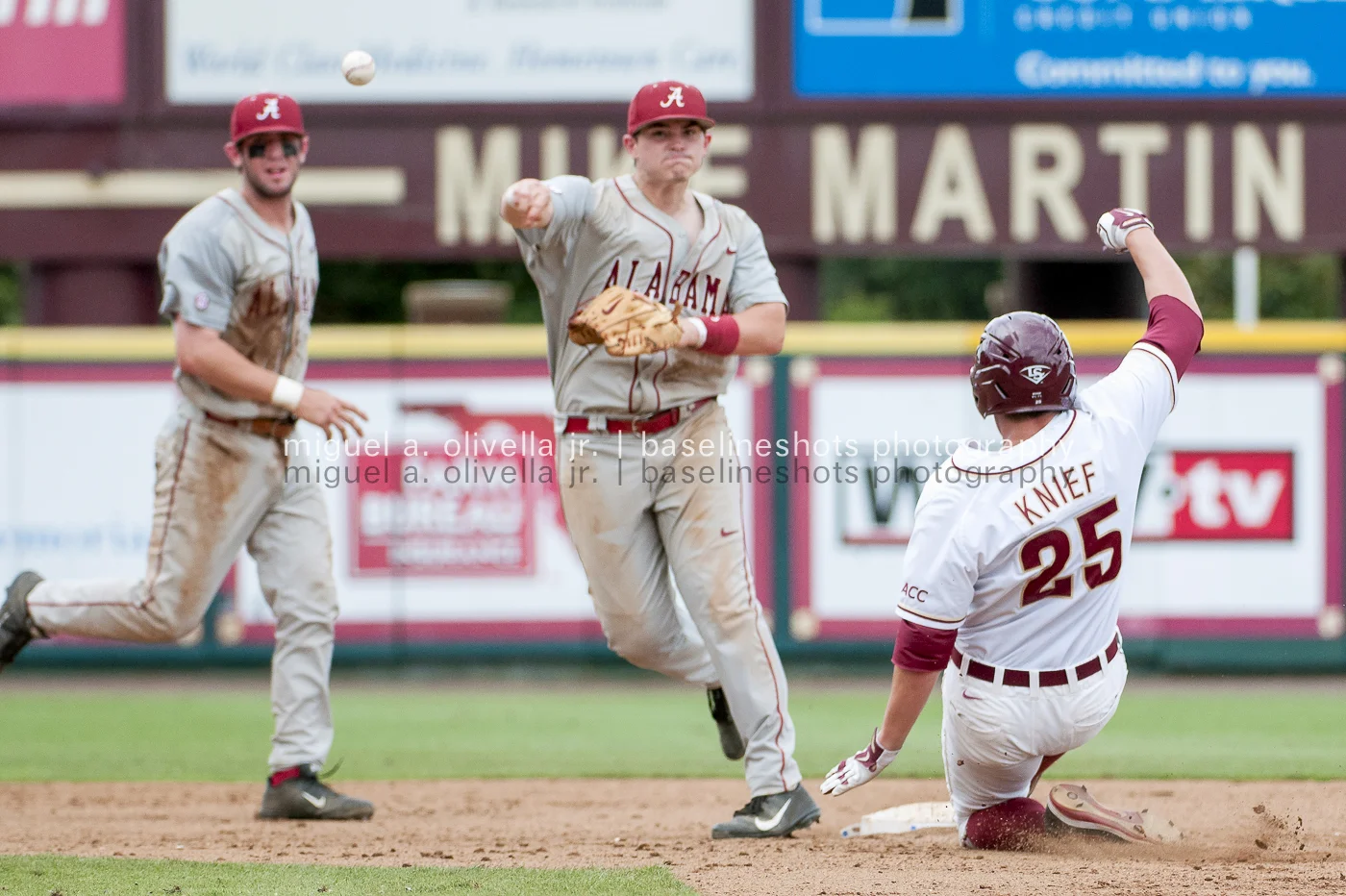 Mike Olivella_D305980.jpg