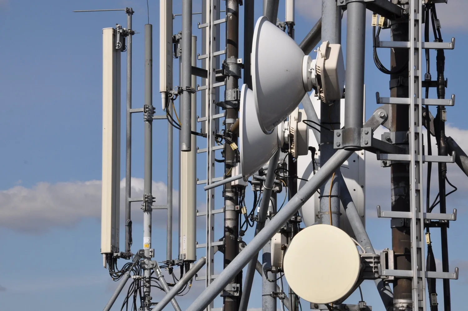 Best Practices for Designing Outdoor Antenna Mounts — Fusion Design