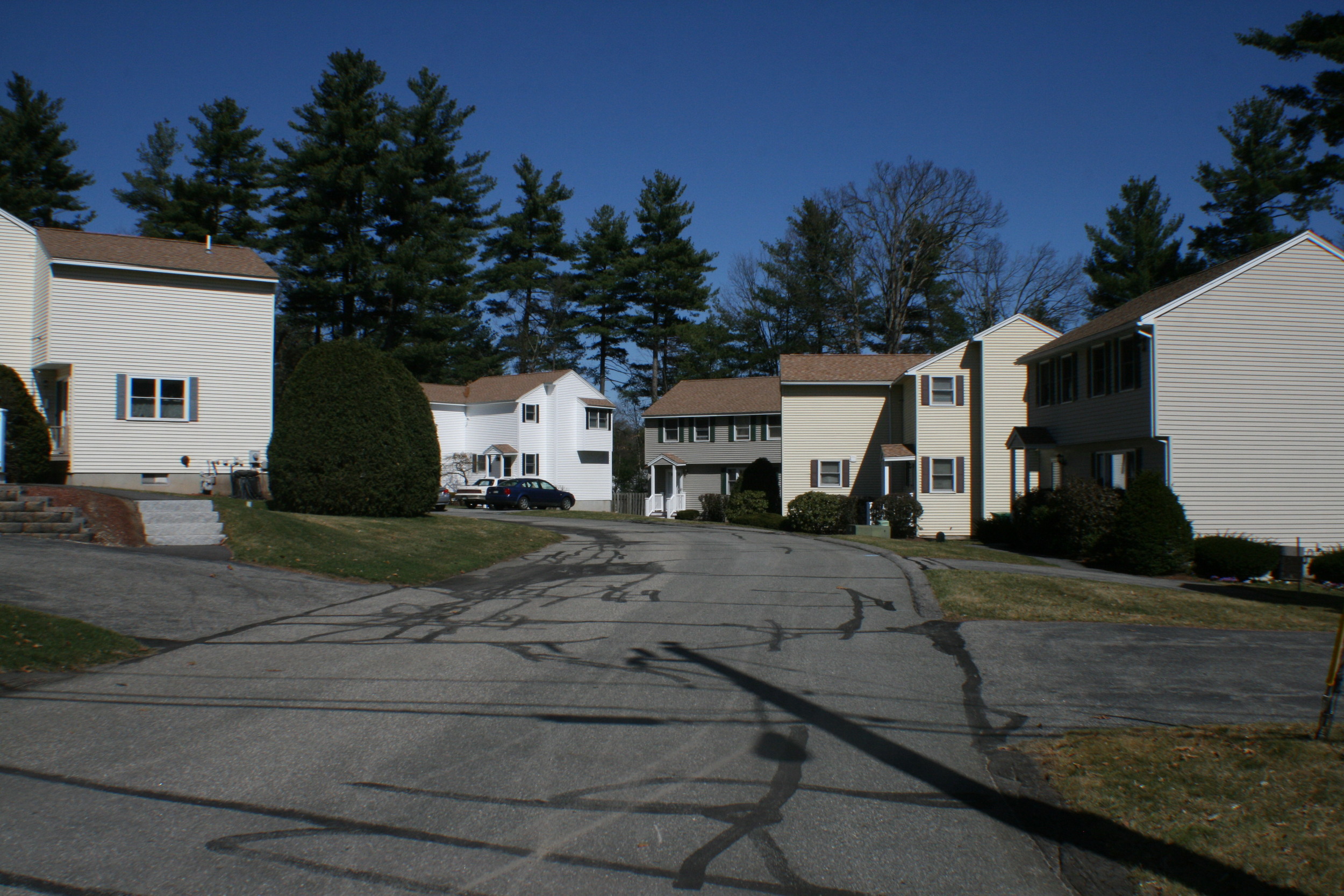 Exterior Buildings - Country Hill