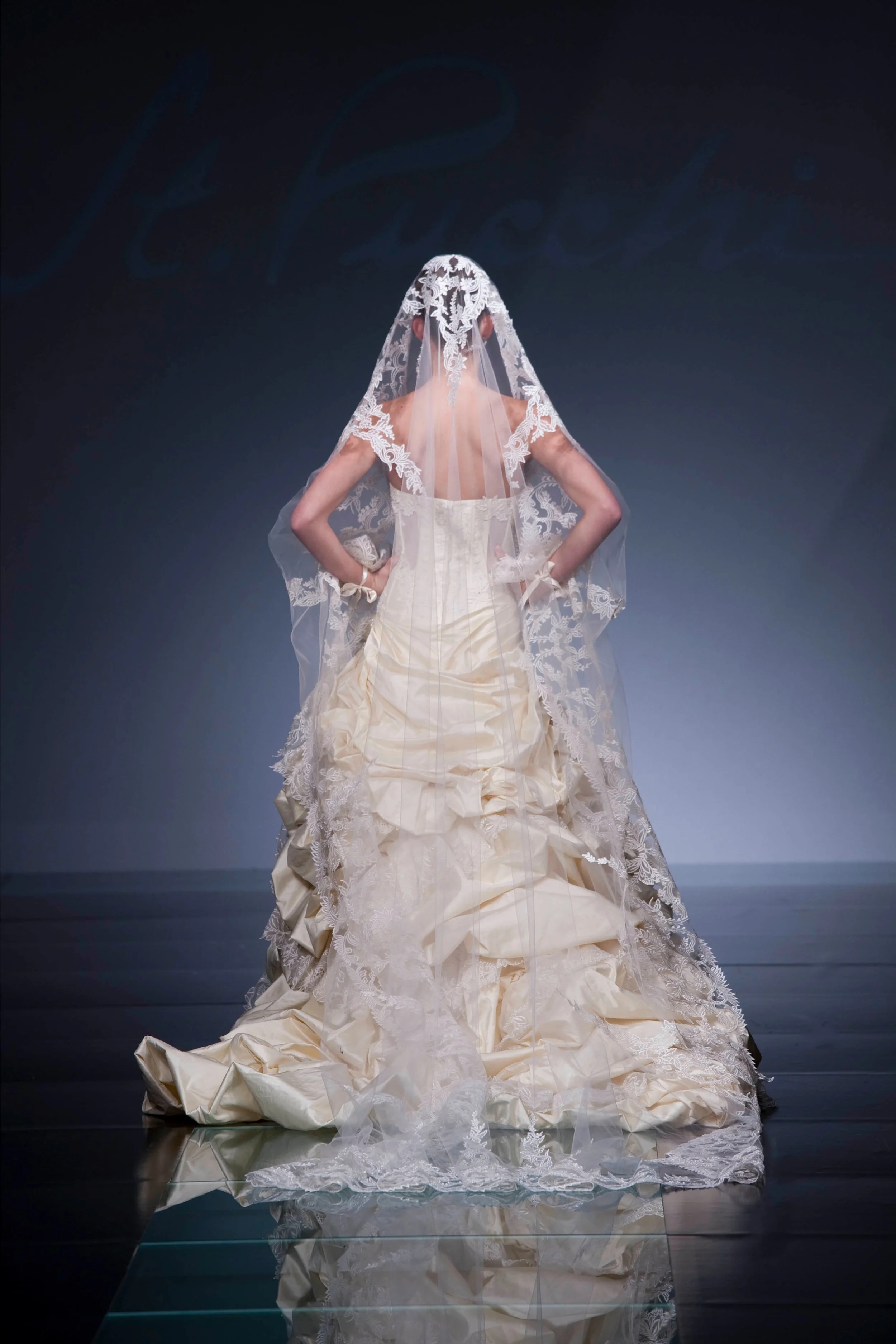 SfilataStPucchi_501_back.jpg