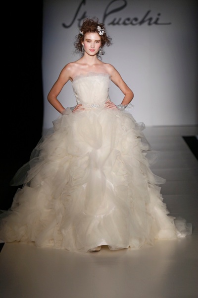 St. Pucchi Sposa 530