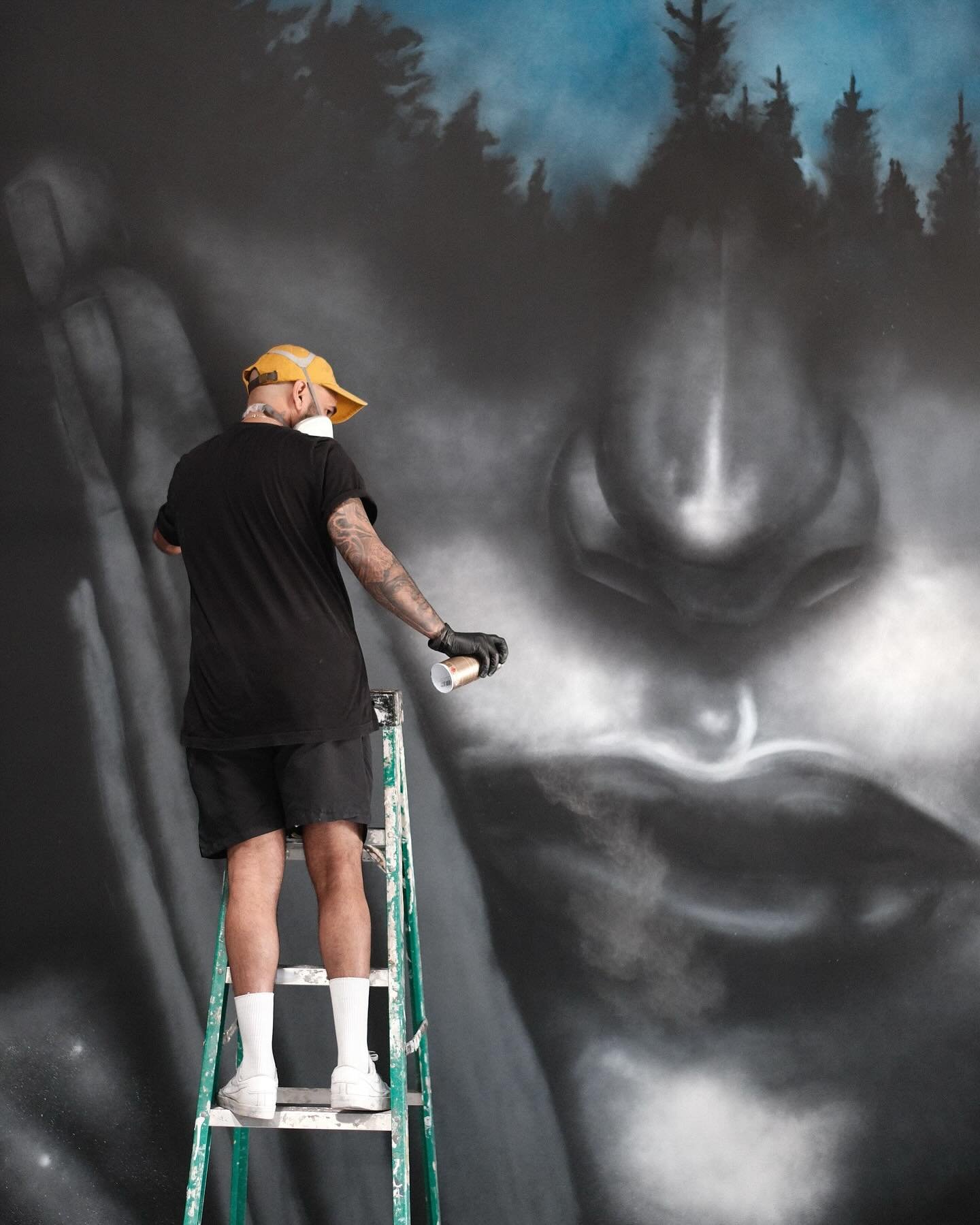 A recap of one of the murals I painted for @terranovabeerco.

📷 @dannylebsock