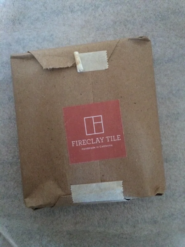 Cute little package. Simple and I appreciate the attention to detail!