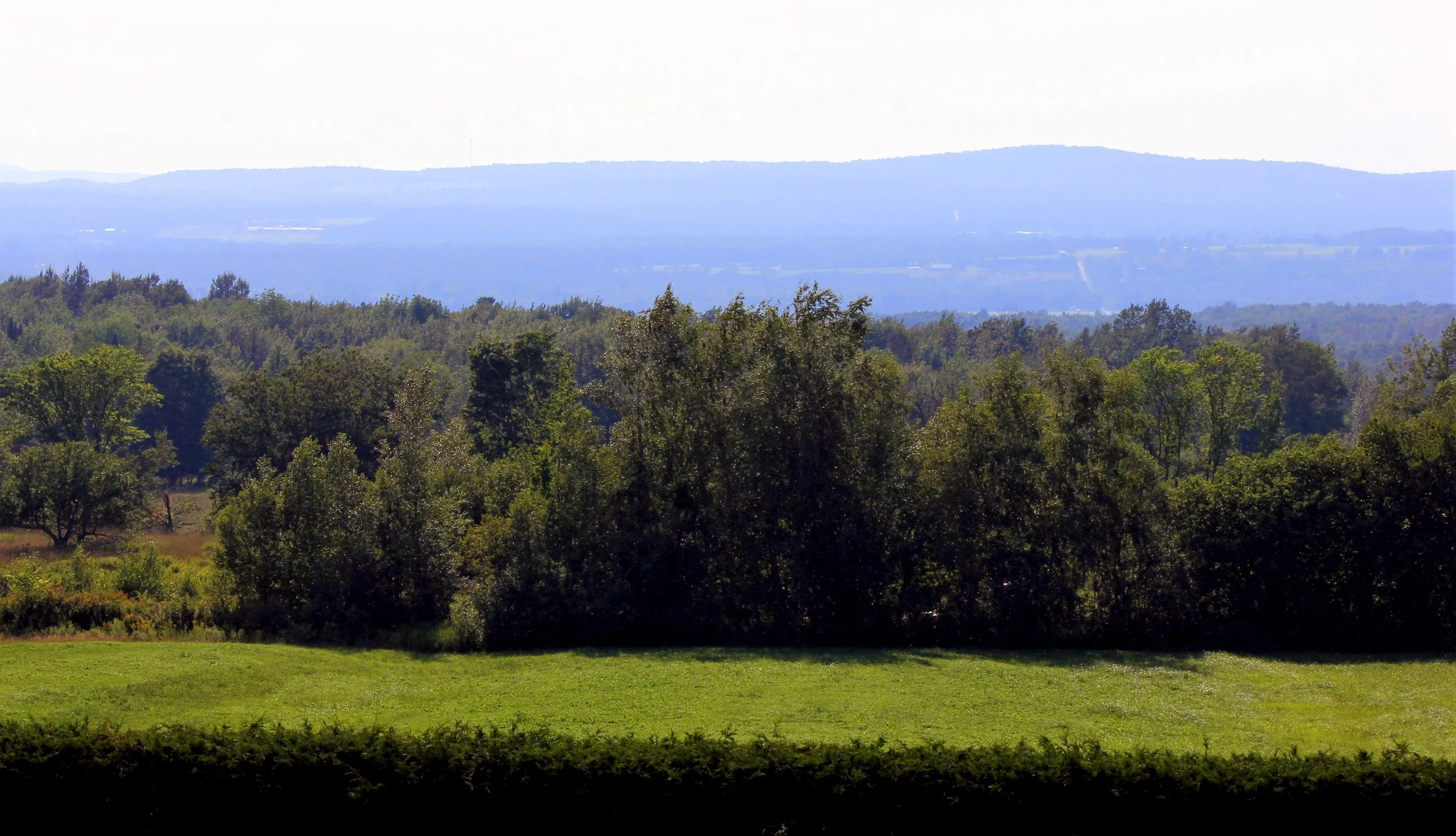 From Earth to Sky Iyengar Yoga Retreat with Eliot  in the Eastern Townships 