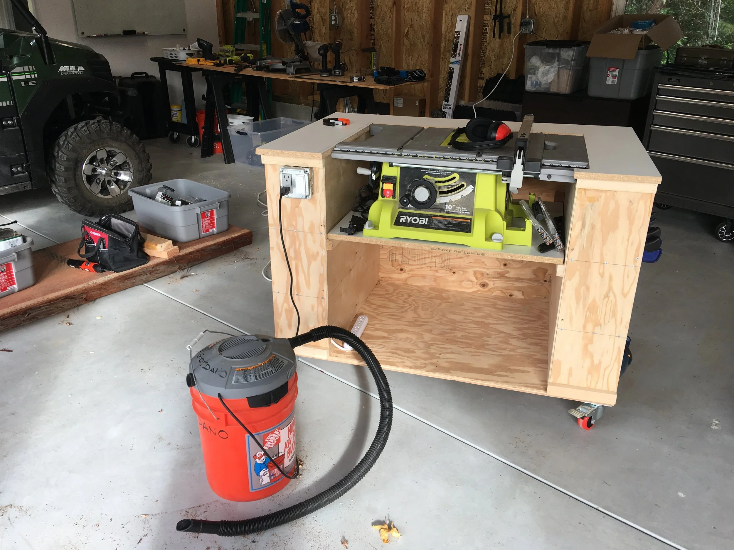 Rolling Table Saw Station