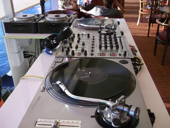 Música para eventos Agez Santiago de Chile Dj