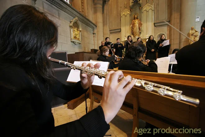 Coro para funerales en Iglesia San Lazaro, Santiago de Chile