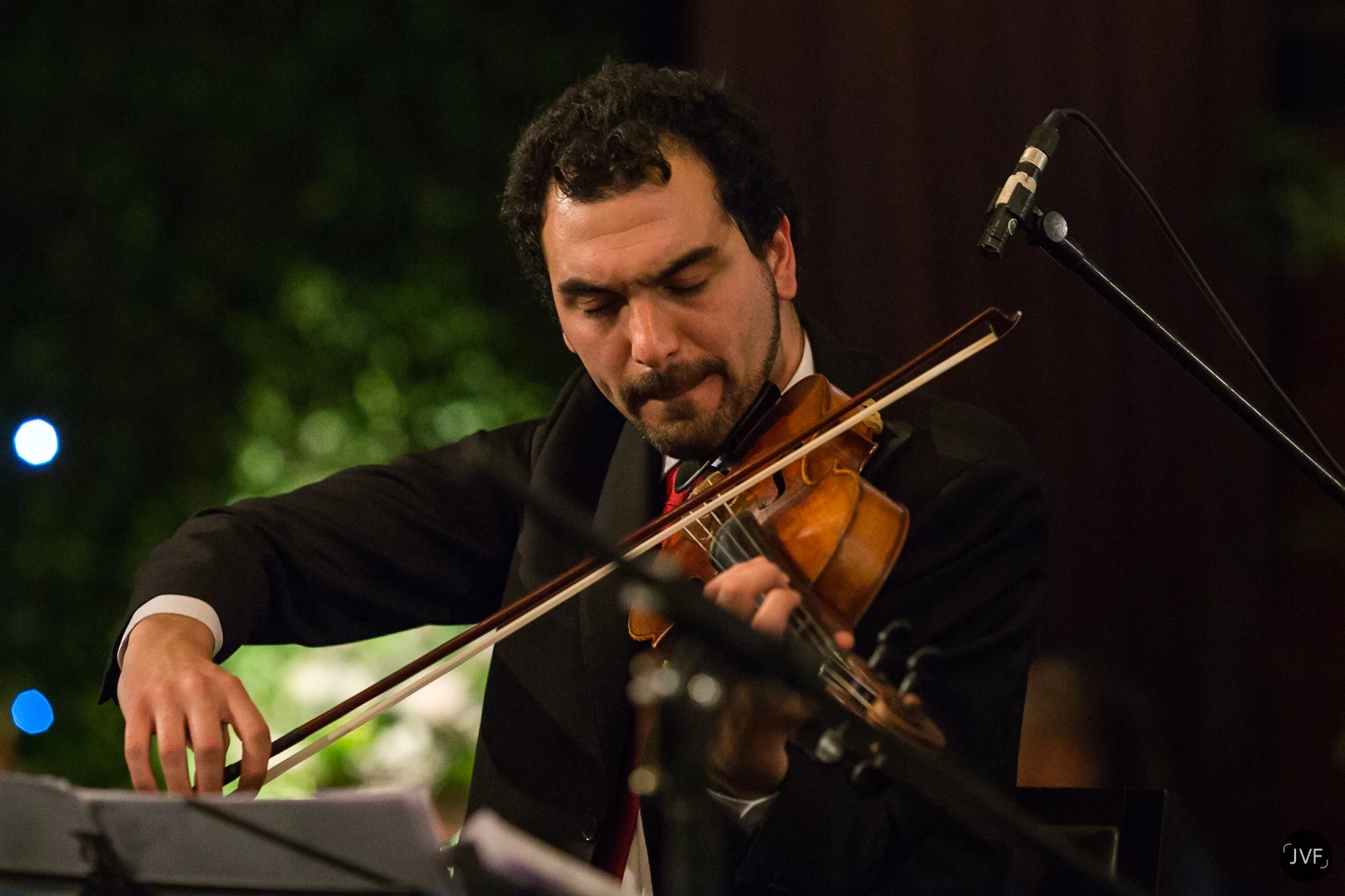 Juan Osorio, nuestra viola del cuarteto de cuerdas. En Hotel Sheraton Sunción Paraguay. Acompañando cena de matrimonio