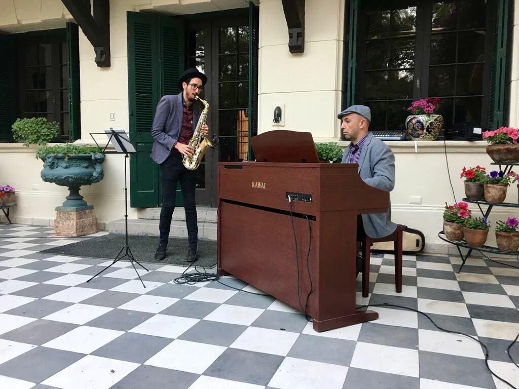 saxofonista para eventos, Musicos para eventos Agez. Santiago de Chile