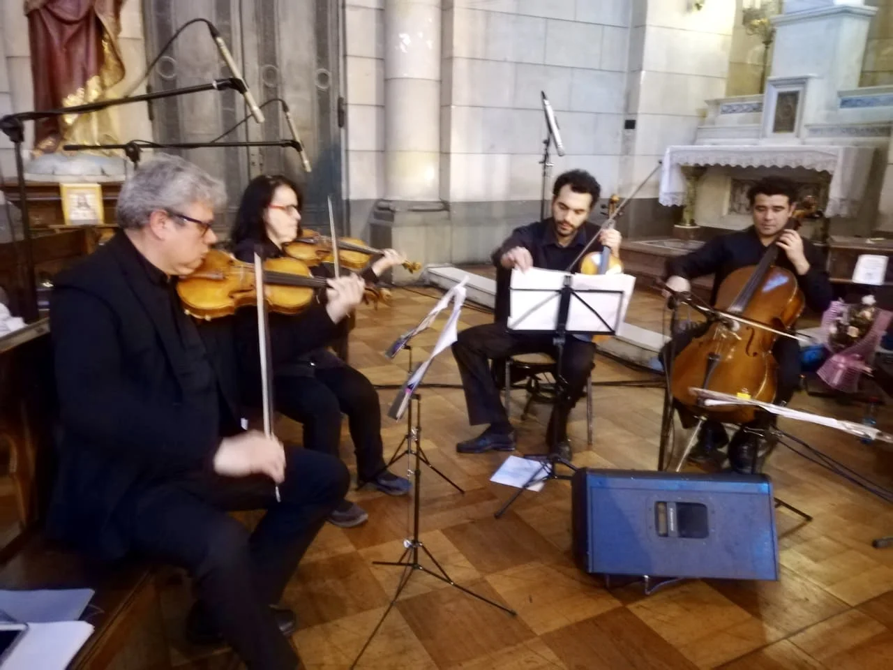 coro funerales  chile musicos musica voces instrumentos