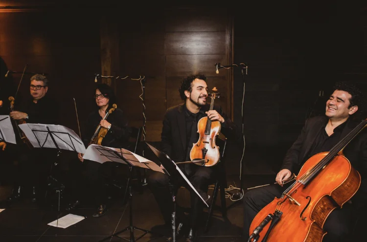 cuarteto de cuerdas para matrimonios eventos empresa coctel recepción cena Agez Chile