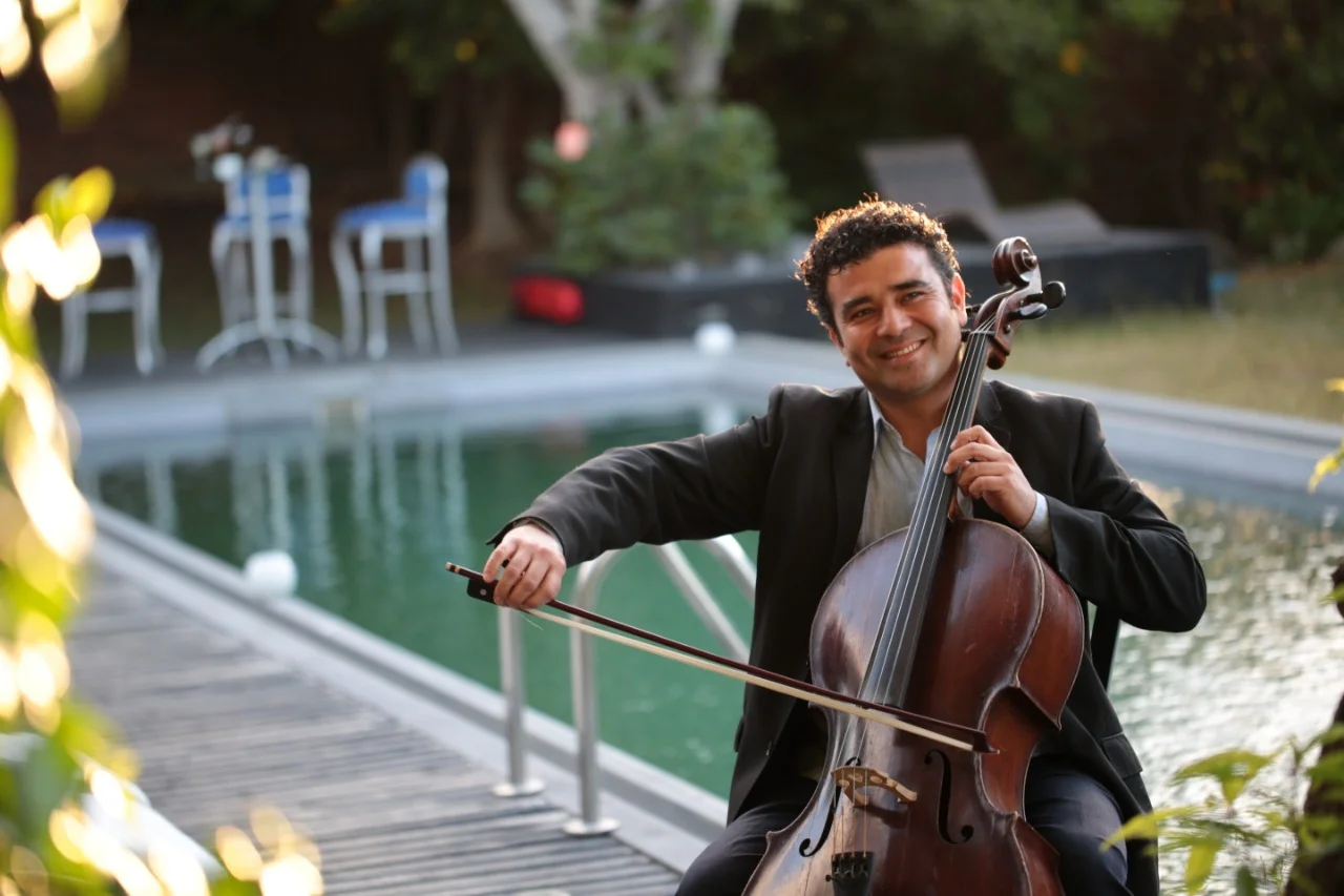 cello musicos string cuarteto para eventos agez Chile musica 
