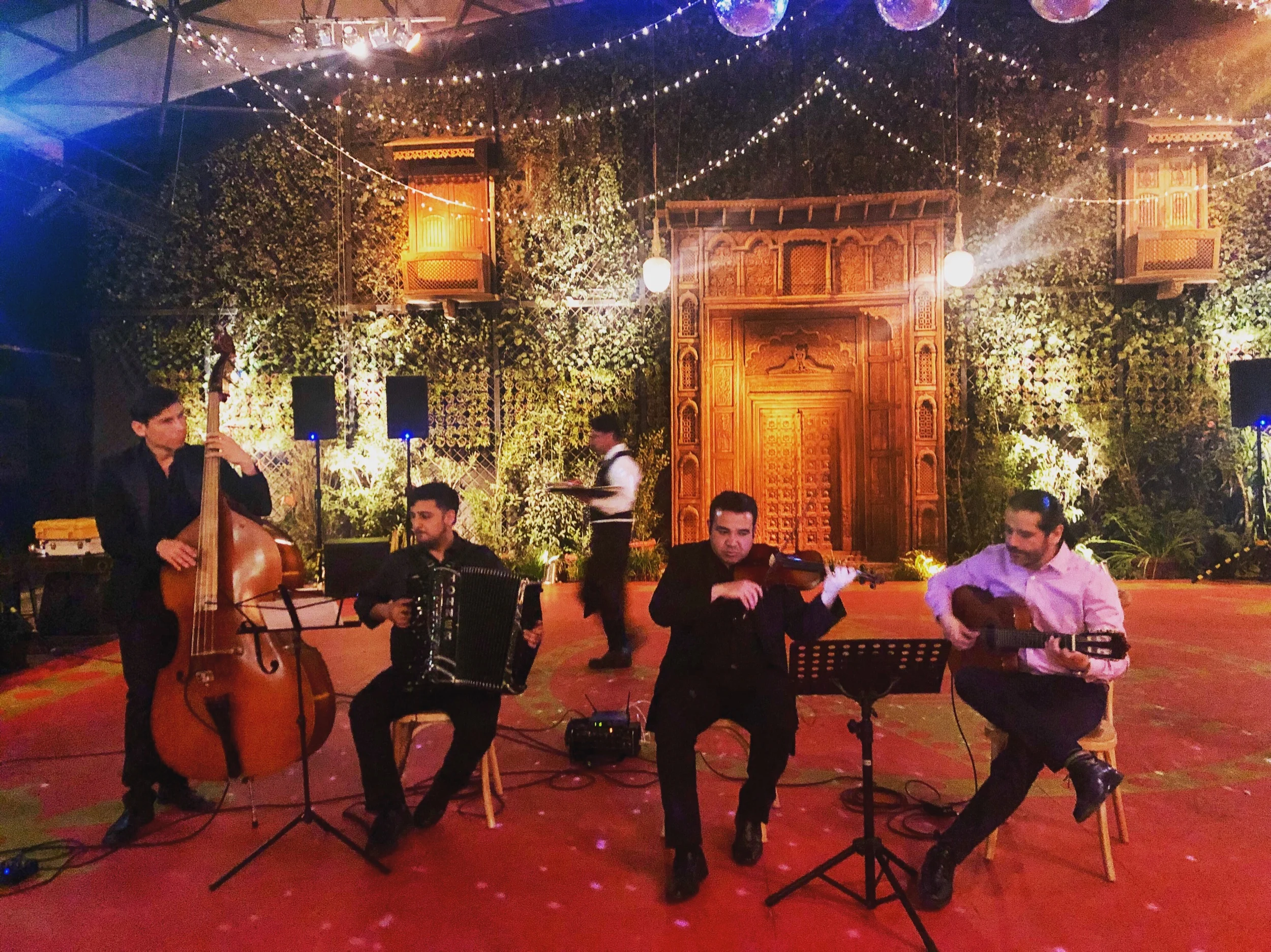 Músicos para eventos Agez Chile