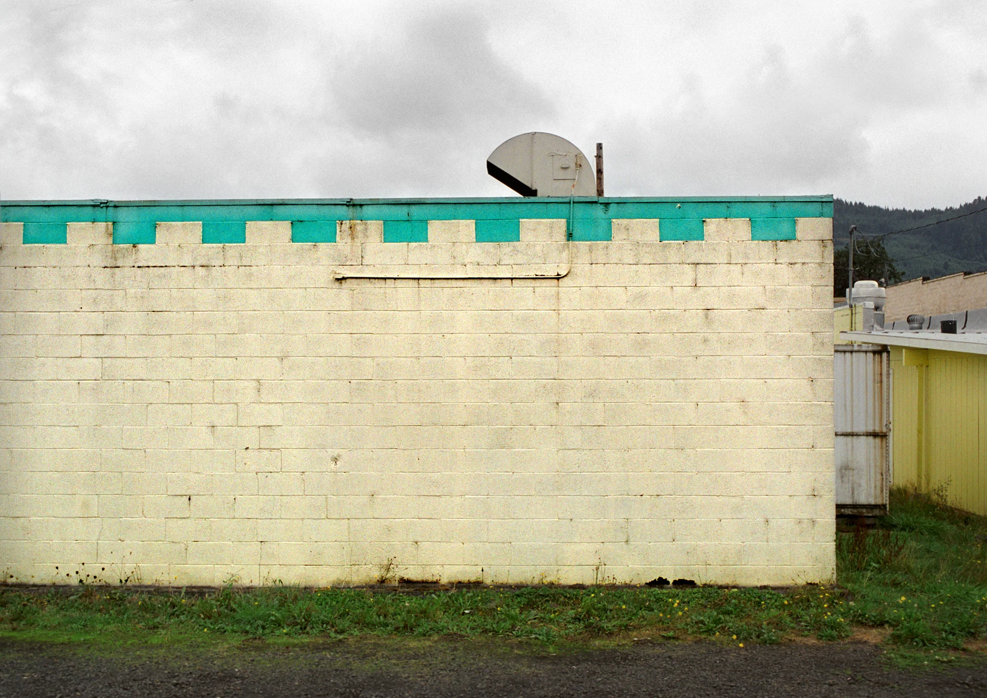 Yellow and Blue-Green Wall in Drain copy.jpg