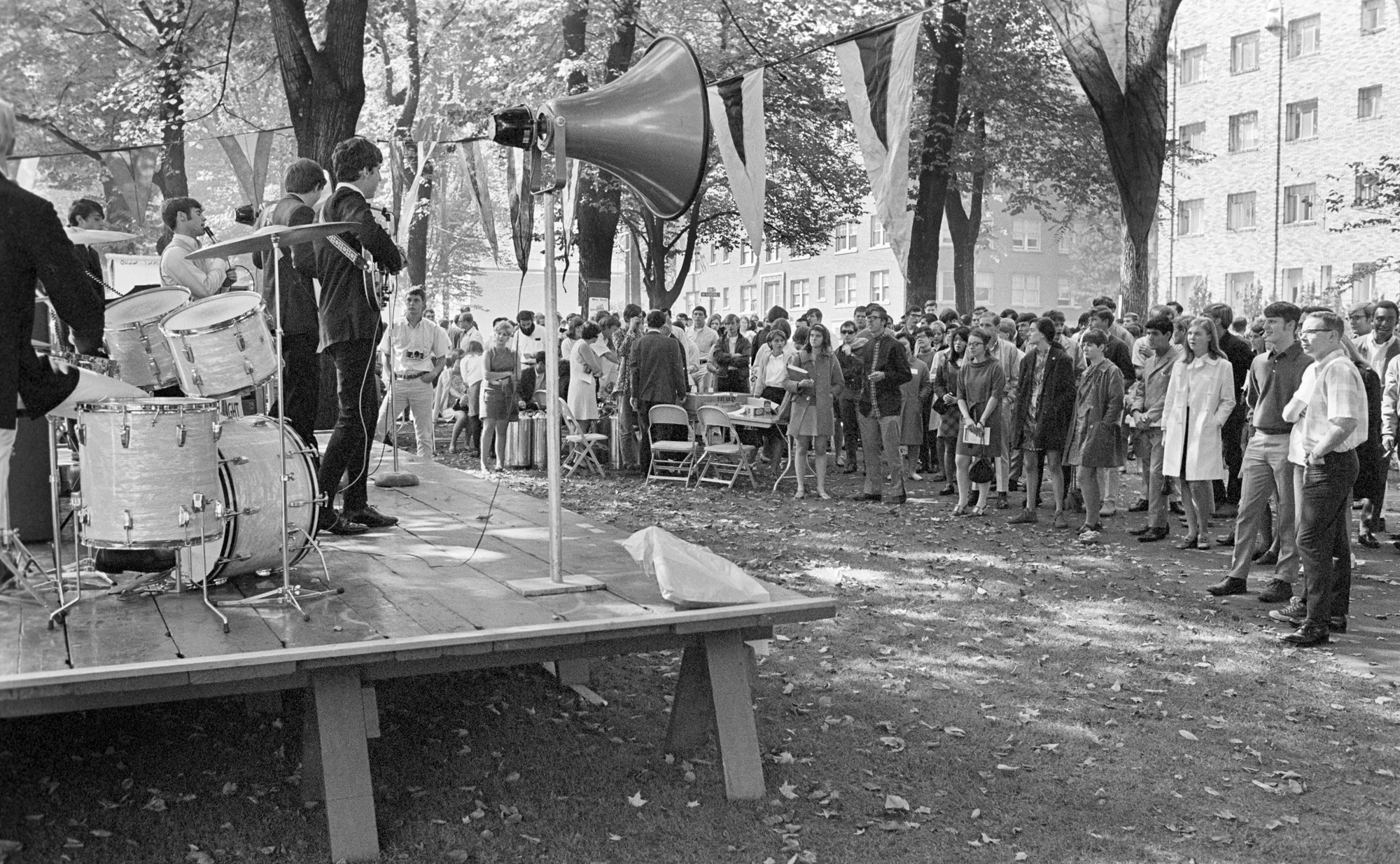 Band in Park Blocks.jpg