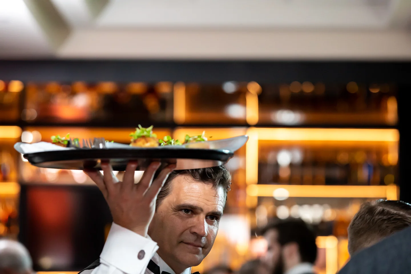 don-shula-shulas-disney-dolphin-swan-waiter-event-vip-orlando-events-photographer-professional-corporate-yellows-7.jpg