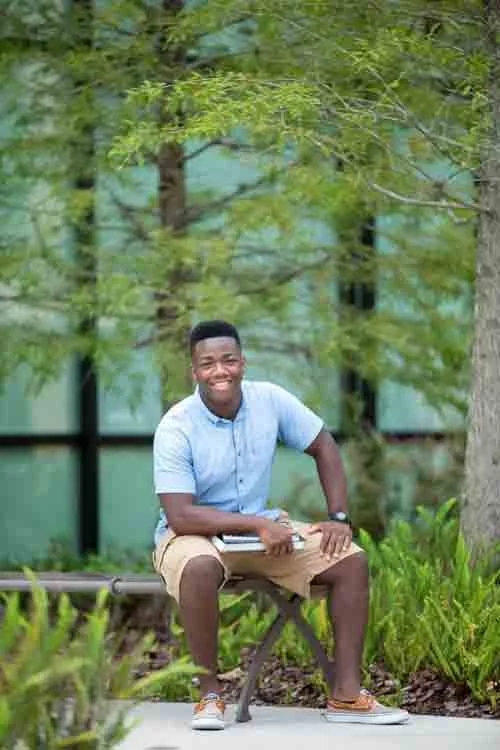 dynamite-studio-inc-photographer-orlando-florida-education-school-university-portrait-of-student-11.jpg