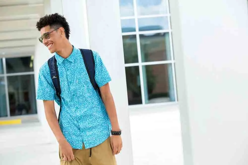 dynamite-studio-inc-photographer-orlando-florida-education-school-university-student-with-backpack-33.jpg