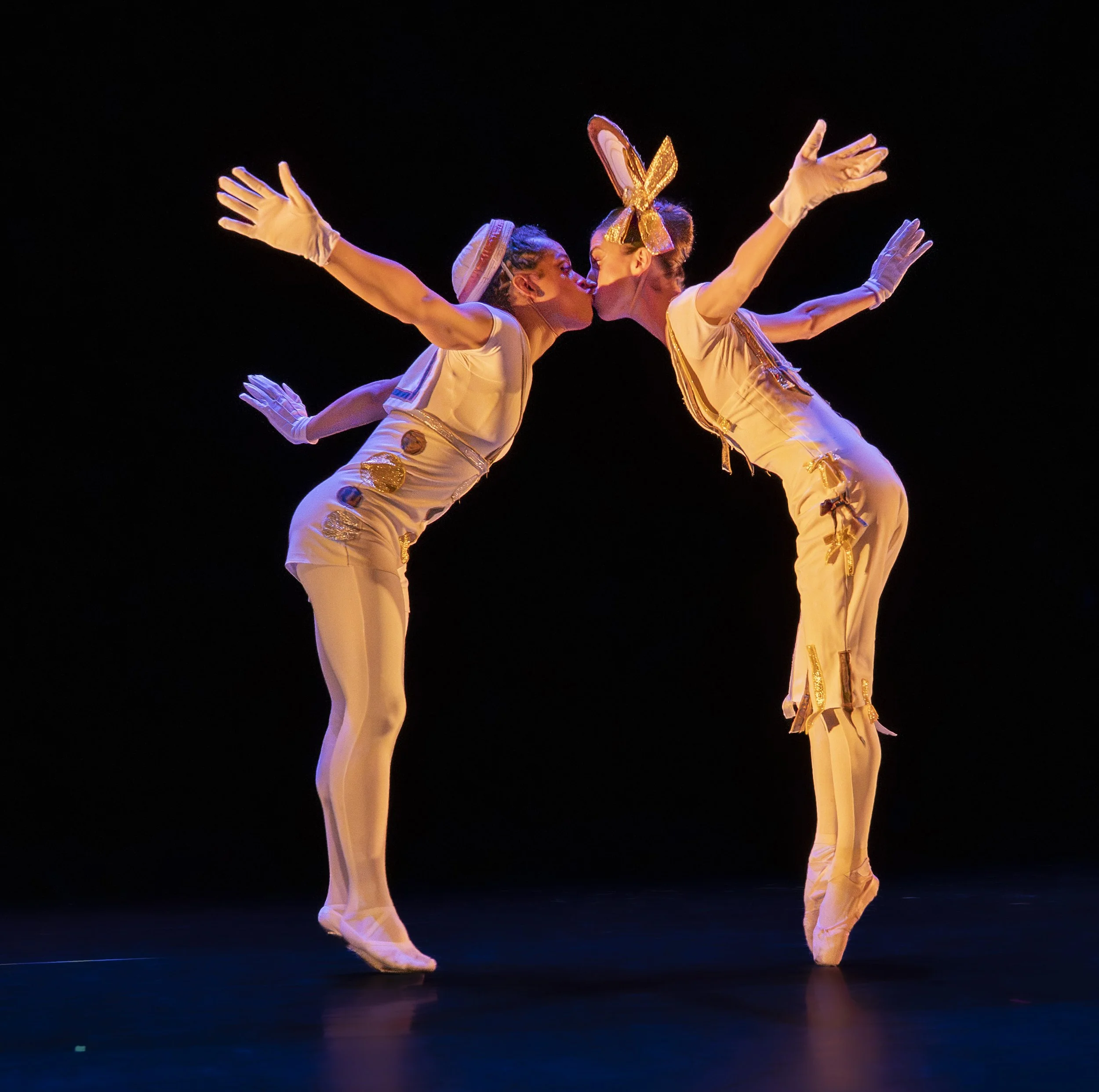 Phoebe Magna &amp; Lelo González, Photo by Irwin Fayne