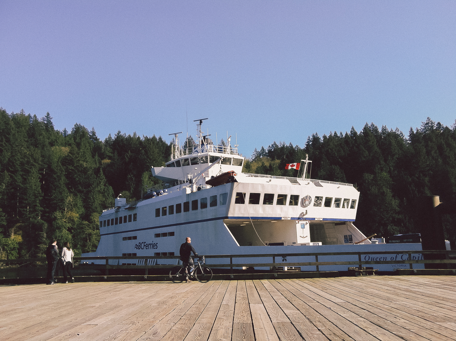 Bowen island wedding photographer
