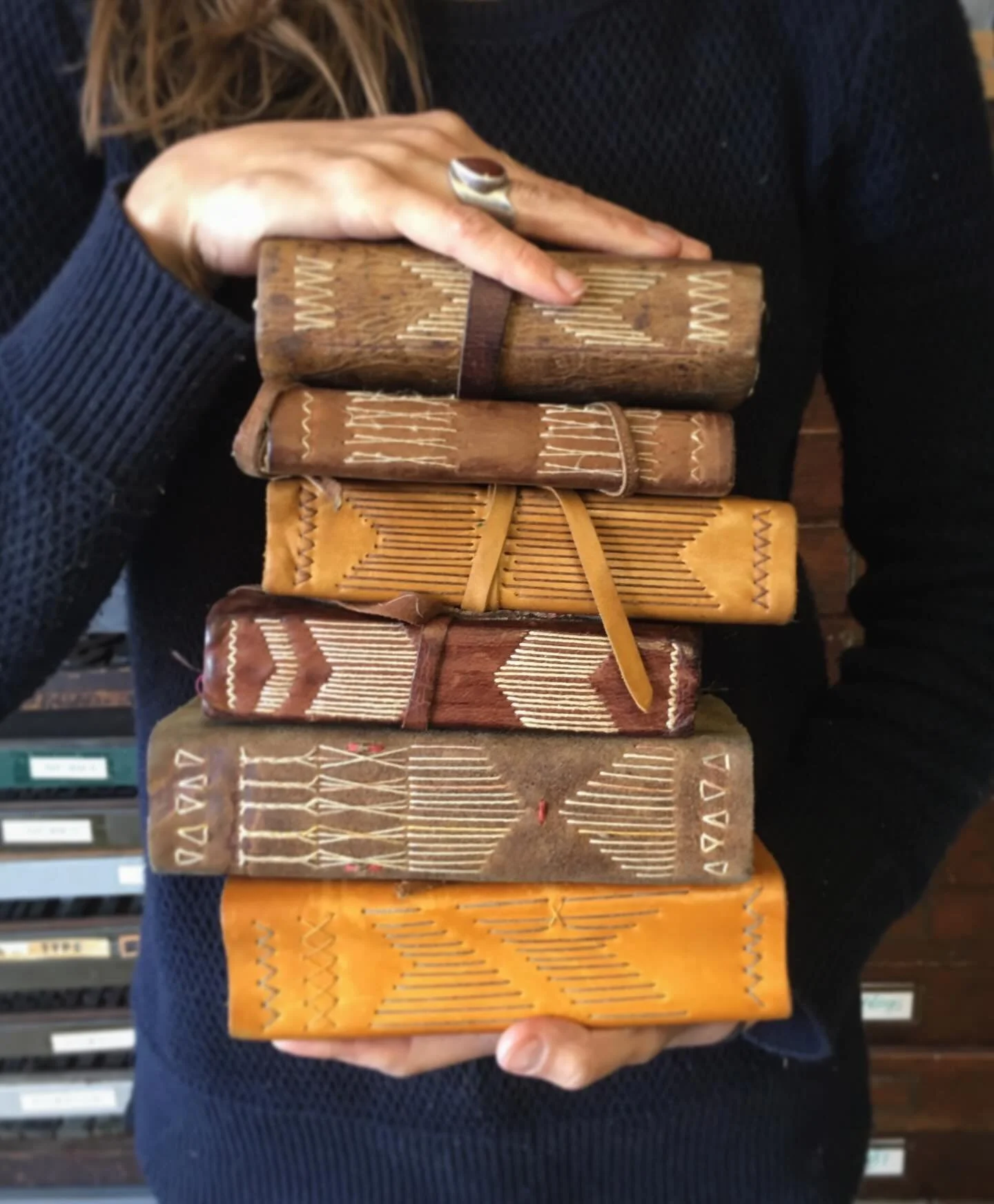 I&rsquo;m teaching a one week bookbinding class at my favorite place @penlandschool this summer during Session 7! It&rsquo;s going to be a super approachable class for all levels focusing on long stitch binding and if you ever wanted to learn bookbin