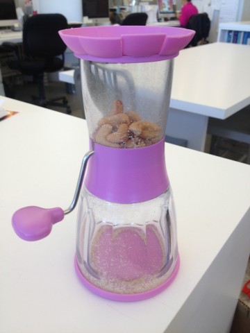 Grinding cashews