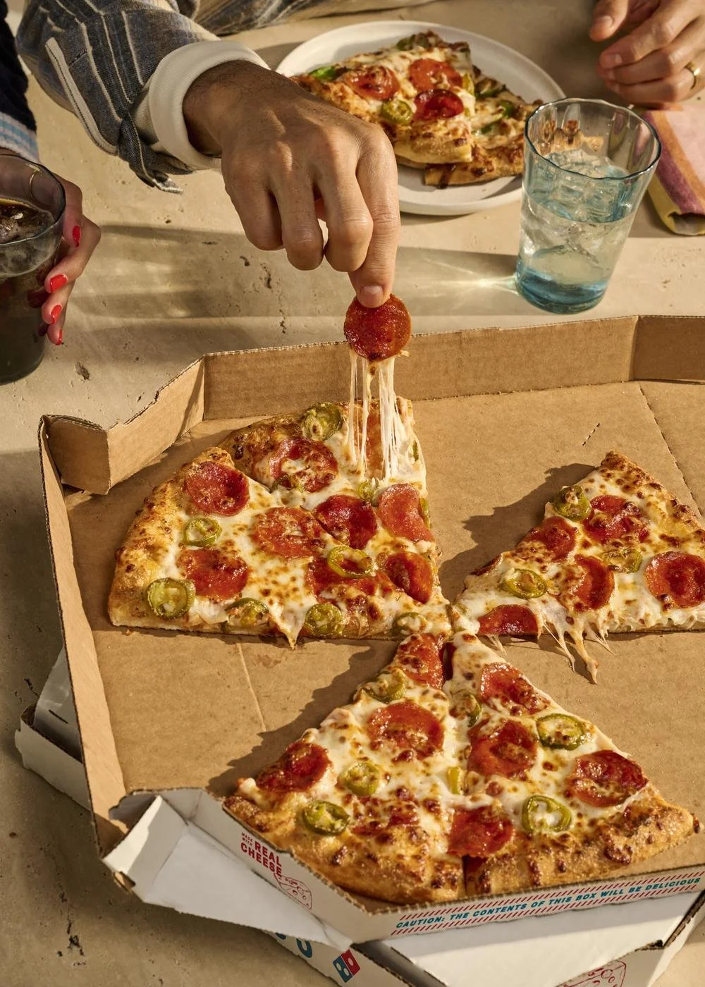 231017_Dominos_Lifestyle_KitchenCounter_WeeklongSpecial_1061.jpg