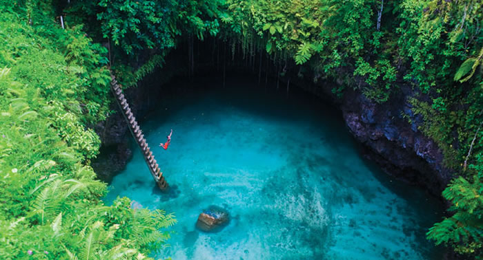 To Sua Ocean Trench