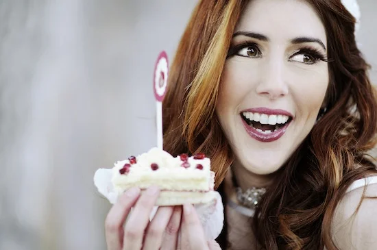 pomegranate-wedding-ideas-dessert-bride.jpg
