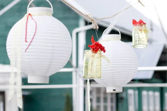 3-ps-bwb-051611-lanterns.jpg