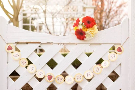 9-ps-bwb-051611-garland.jpg