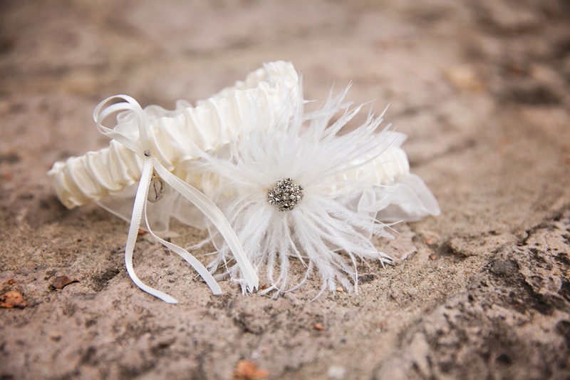 052413-white-bridal-garter.jpg