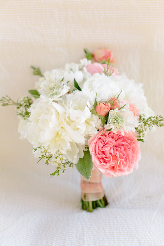  bride's bouquet from a #Southern #wedding&nbsp;| photo by &nbsp;www.annabellacharles.com 