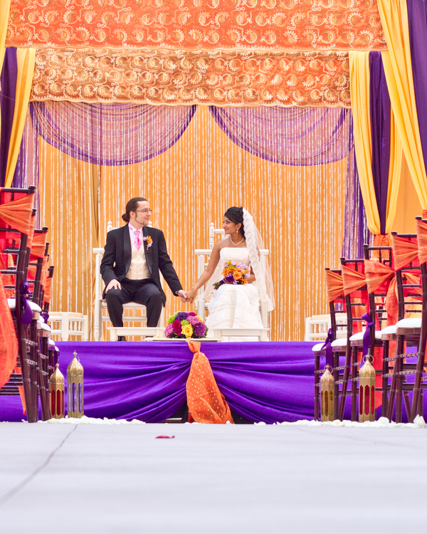 Moroccan themed wedding decor | photo by Dreamcicle Studios #altar #indian #fusion