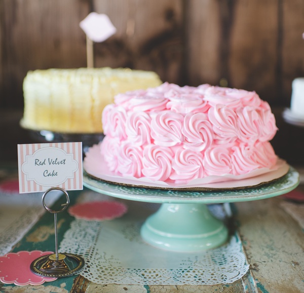 Pink frosted red velvet cake | photo by Jessica Oh Photography