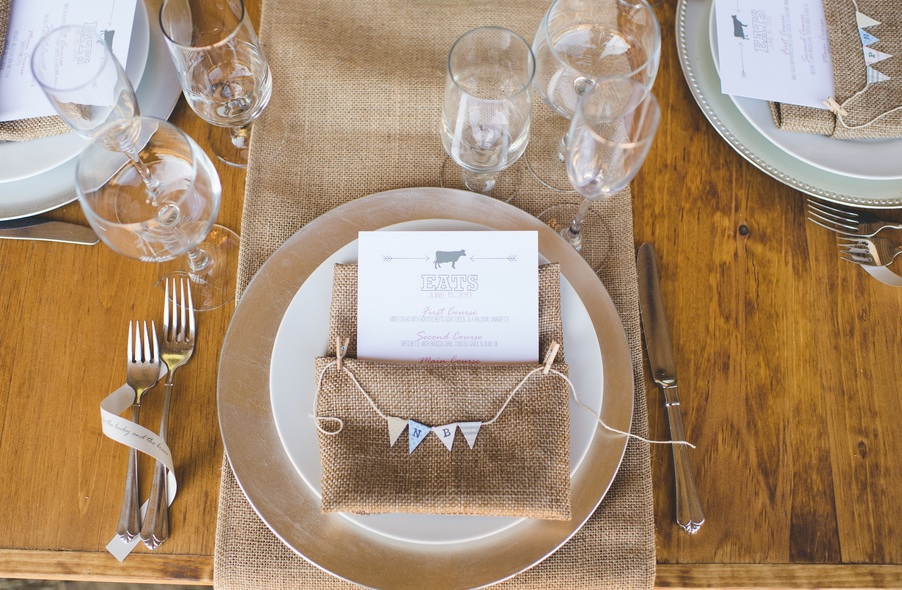 Rustic Wedding Tablesetting | photo by Jessica Oh Photography