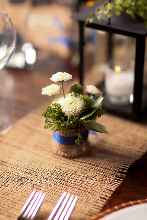  sweet little mini floral arrangement wrapped in burlap&nbsp;| Pepper Nix Photography 