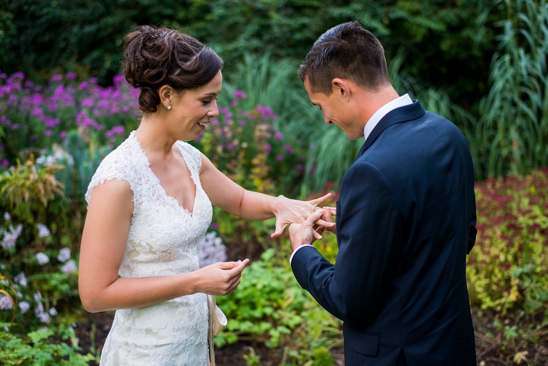  Ring exchange in&nbsp;Parc Montsouris for the couples elopement to Paris, France | planned by Paris Weddings by Toni G. | photography by The Paris Photographer 