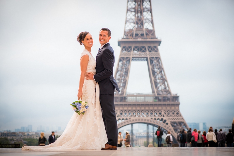  Happy couple that eloped to Paris, France from California in-front of the Eiffel Tower | planned by Paris Weddings by Toni G. | photography by The Paris Photographer 