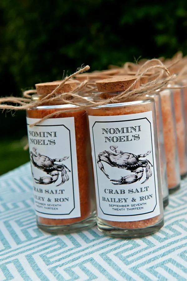 Wedding Favors of Crab Salt | photo by wwww.EverAfterVisuals.com as seen on www.brendasweddingblog.com