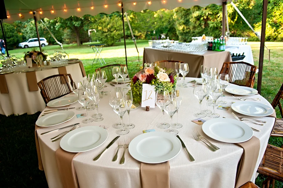 Table Setting for an Outdoor Mansion Wedding in Virginia | photo by wwww.EverAfterVisuals.com as seen on www.brendasweddingblog.com