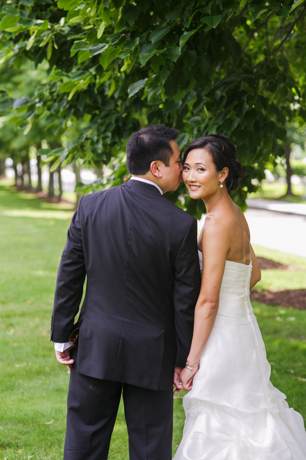  Love photos of the bride and groom like this to end the wedding with | photo by Nicole Chan Photography 