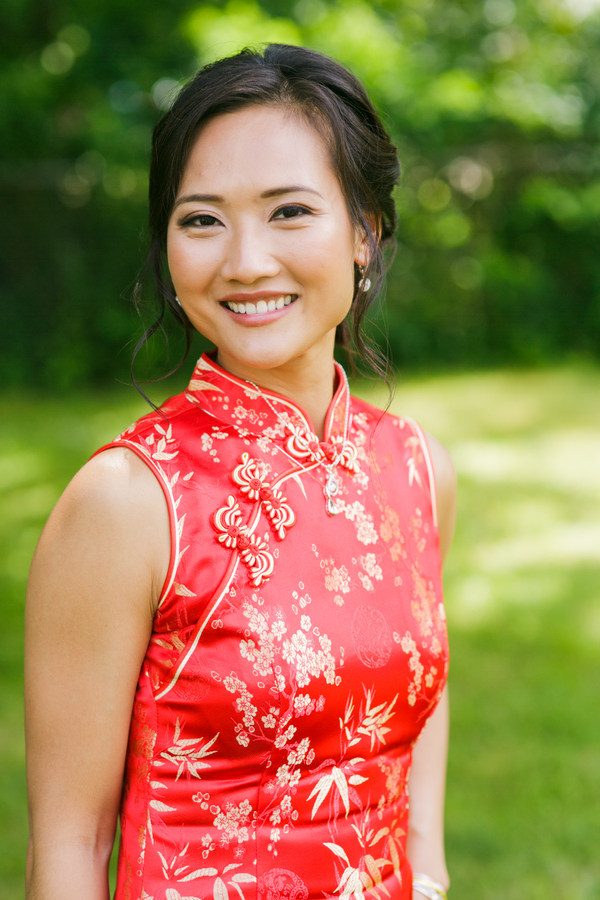  The happy bride at her Traditional Chinese Wedding Tea Ceremony | photo by Nicole Chan Photography 