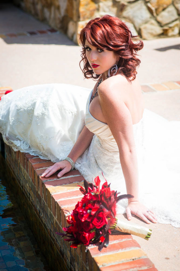  Hollywood Glam Styled Bridal Shoot | photo by The Story Telling Experience 