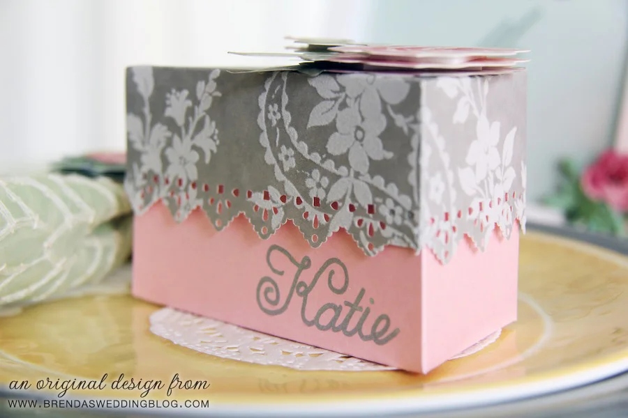 Wedding Cake Favor Box and Place Card In One | original design by www.brendasweddingblog.com