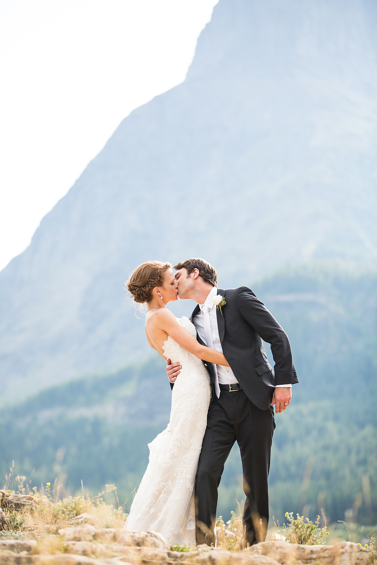 brett-birdsong-photography-082814-bride-groom-mountain.jpg