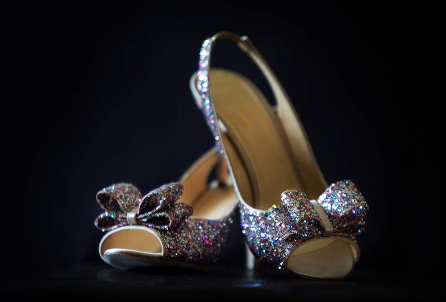  Kate Spade Glittered Wedding Shoes | photo by Real Image Photography | as seen on www.brendasweddingblog.com 