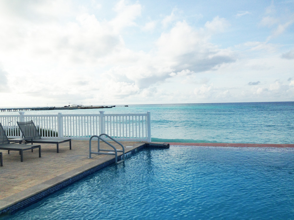Infinity Pool at Resorts World in The Bahamas : the perfect location for destination weddings and honeymoons / as seen on www.BrendasWeddingBlog.com